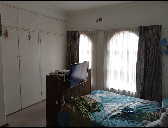 2 BEDROOM TOWNHOUSE FOR SALE IN ALBEMARLE